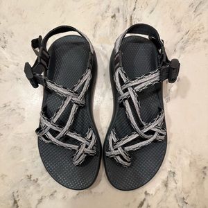 Like new Chacos. Fully adjustable straps, athletic outdoor sandals.